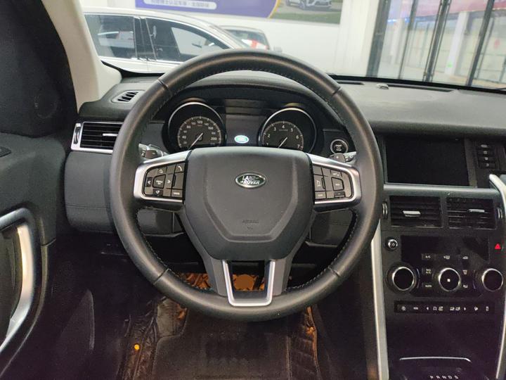 Discovery Sport 2018 240PS SE photo 2