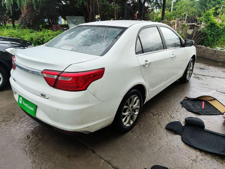 Vision 2018 1.5L MT photo 4