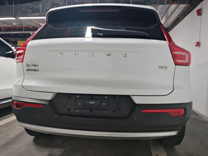 XC40 2024 B3 Luxury photo 3