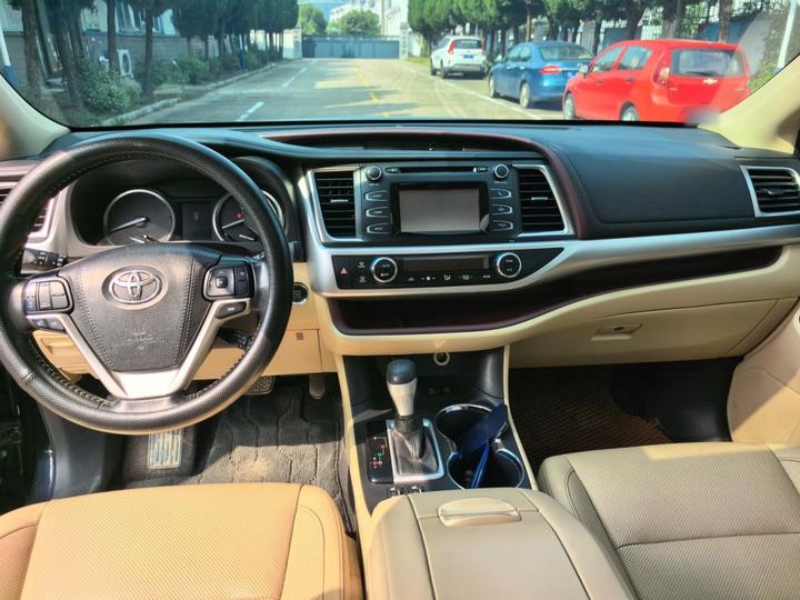 Highlander 2017 2.0T AWD Luxury 7-Seater photo 5