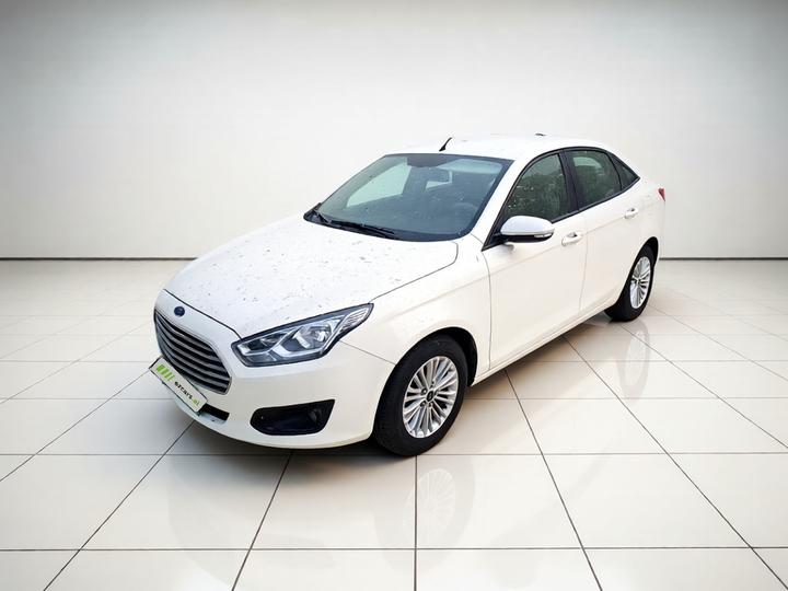 Escort 2015 1.5L AT Comfort