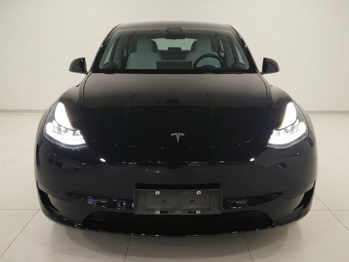 Model Y 2022 Facelift RWD photo 2