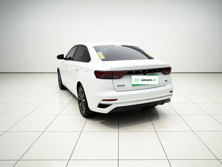 Emgrand 2025 4 1.5L CVT photo 4