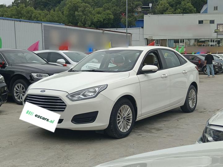 Escort 2017 Facelift 1.5L AT Comfort