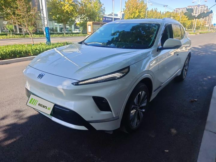 E5 2025 620KM Exclusive