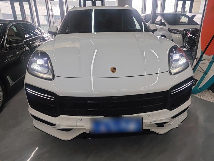 2019 Cayenne 3.0T photo 2