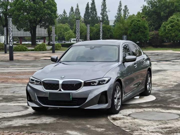 i3 2022 eDrive 35 L