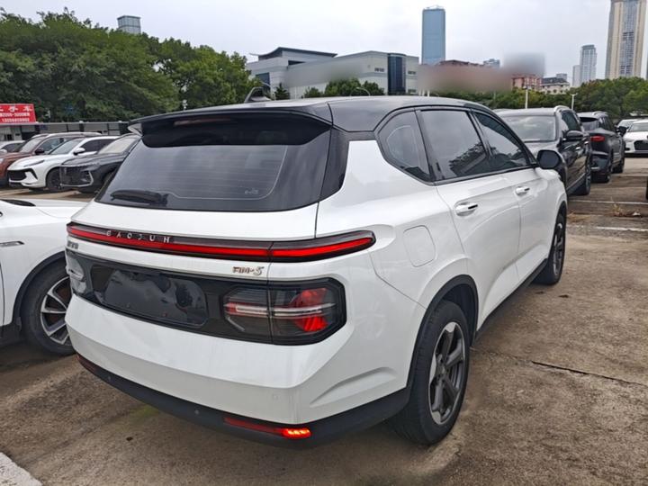 RM-5 2019 1.5T CVT 24 Premium 5-Seater photo 4