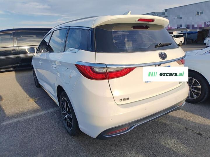 Song MAX 2017 1.5T AT Connected Premium 7-Seater photo 4