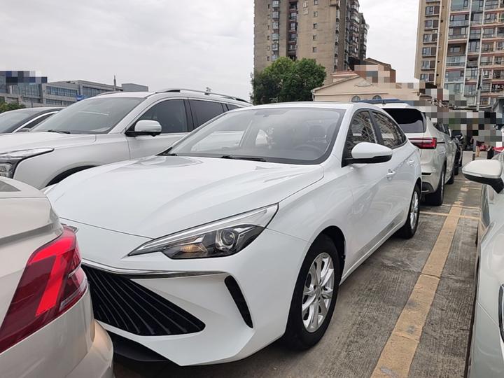 i5 2023 1.5L CVT Luxury photo 2