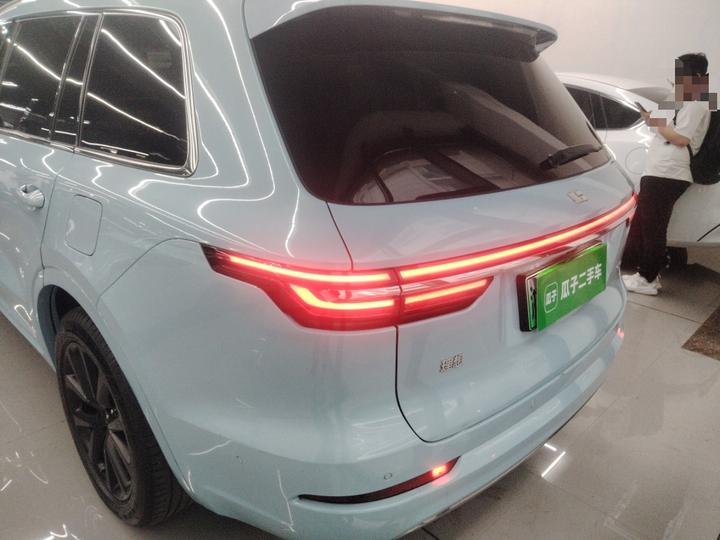 Li Auto ONE 2021 EREV 6-Seater photo 3