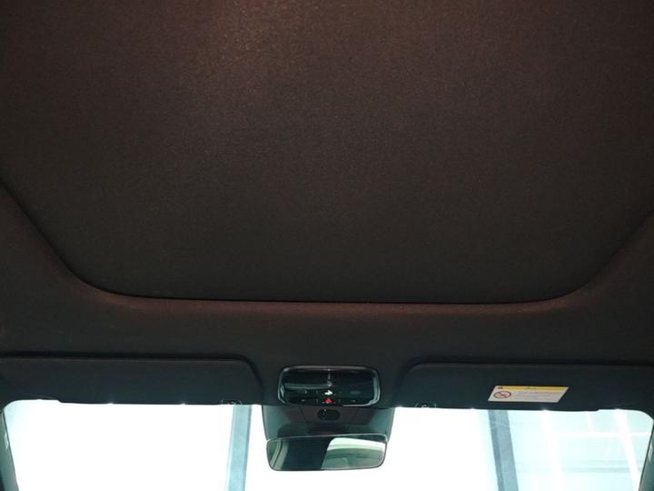 08 EM-P 2023 220km AWD Performance Halo photo 7