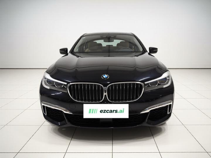 7 Series 2018 730Li Leading M Sport Package photo 2