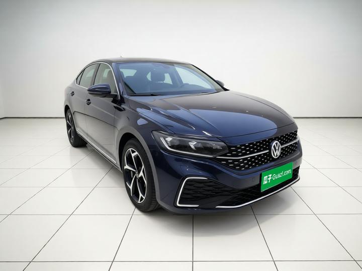 Passat 2025 380TSI photo 3