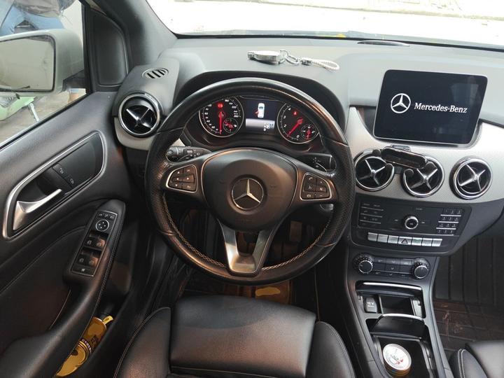 B-Class 2019 B 200 Dynamic photo 7
