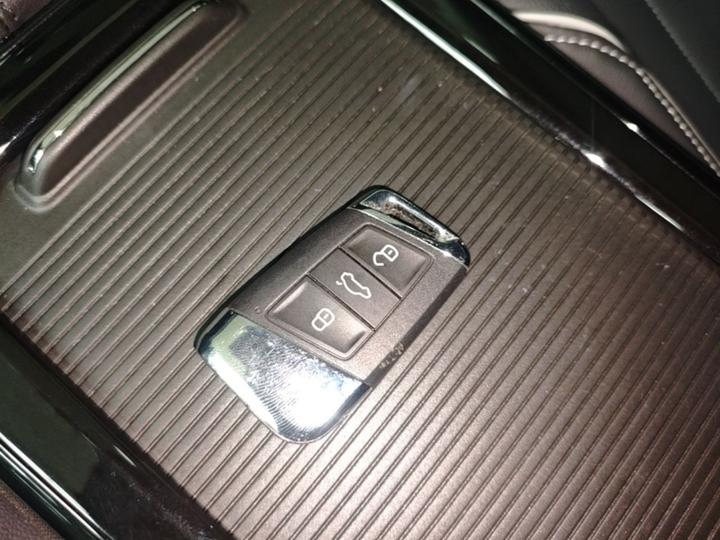 Passat 2023 Facelift 330TSI Elite photo 8