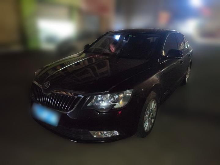 Superb 2013 1.8TSI AT