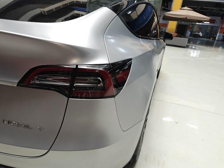 Model Y 2024 RWD photo 7