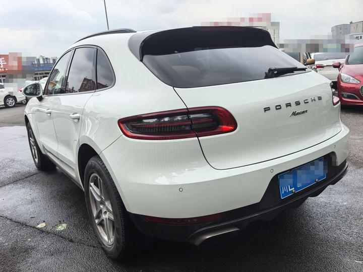 2014 Macan 2.0T photo 3