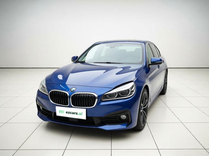 2 Series Wagon 2018 218i Leading photo 2