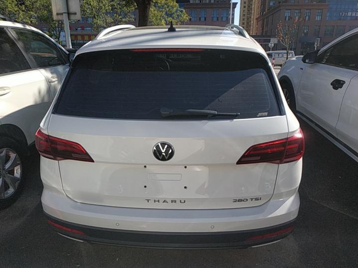 Tharu 2021 280TSI RWD Luxury photo 3