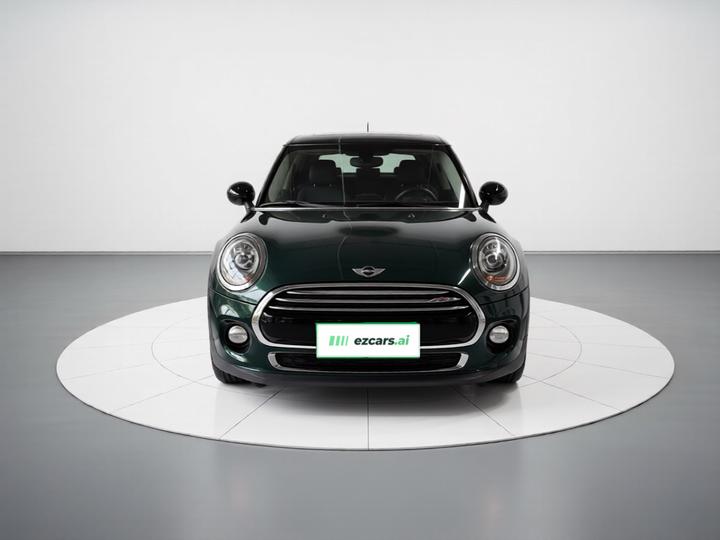 2016 1.5T COOPER 5-Door photo 2