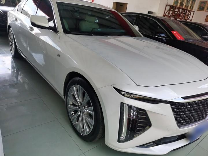 CT6 2023 28T Luxury photo 3
