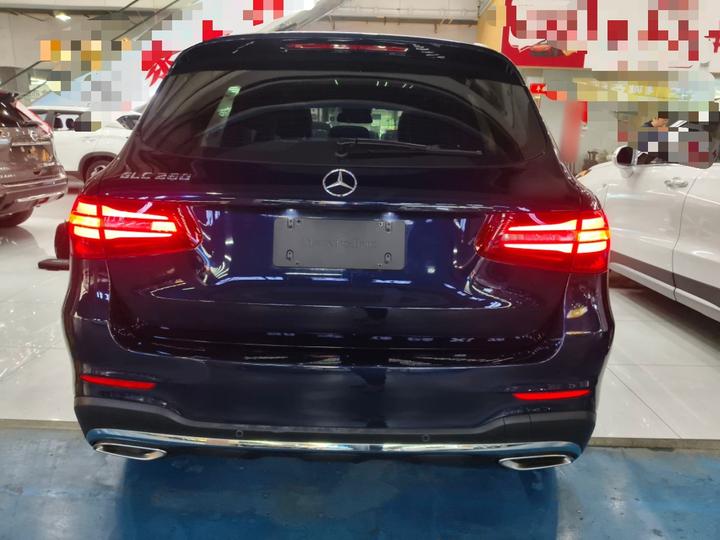 GLC 2018 GLC 260 4MATIC Luxury photo 3