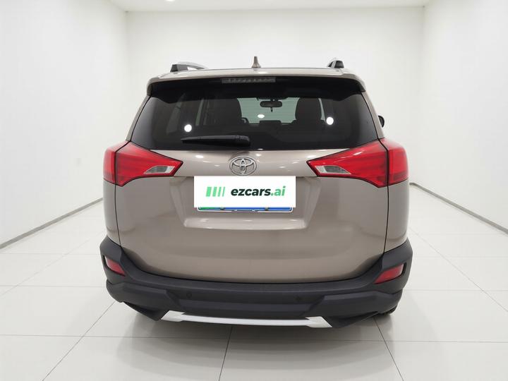 RAV4 2015 2.5L AT AWD Elite photo 5