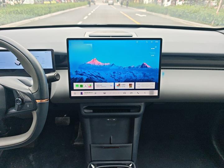 Z20 2025 530km RWD Pro photo 8
