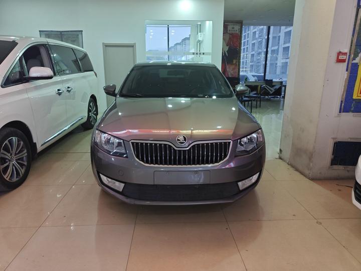 Octavia 2016 1.6L AT photo 2