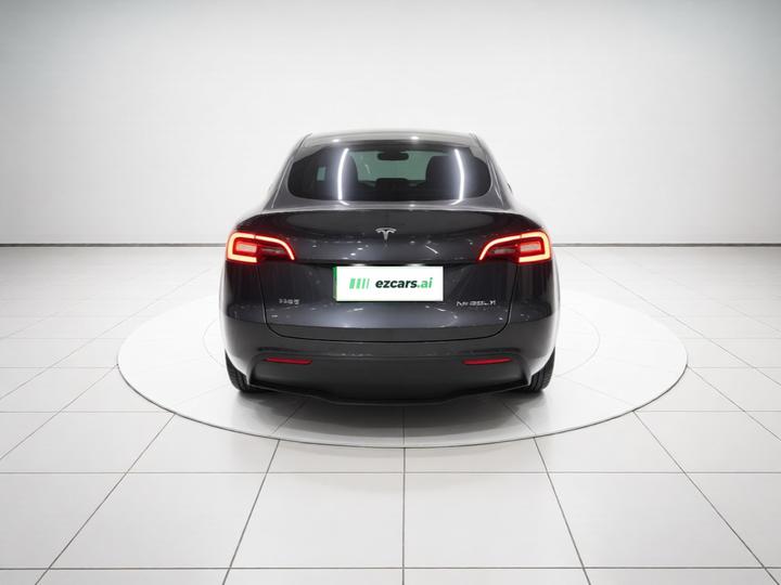 Model Y 2022 Long Range AWD photo 3
