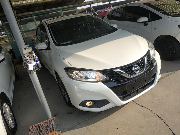 Tiida 2019 1.6L CVT China VI photo 3