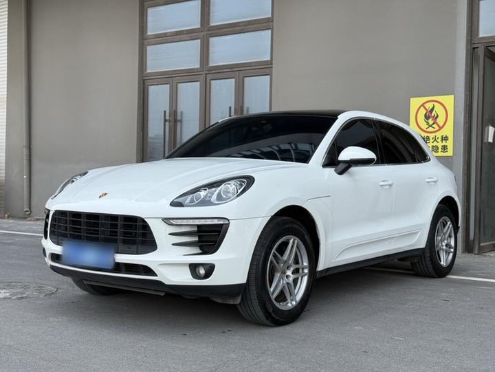 2017 Macan 2.0T