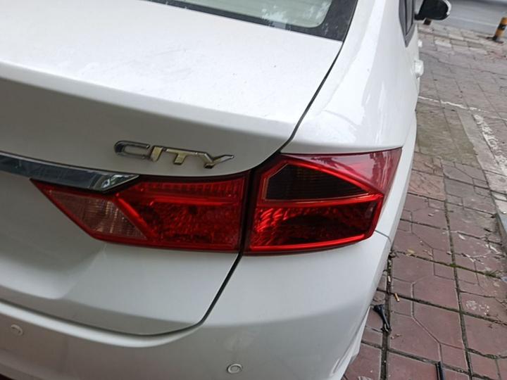 2017 1.5L CVT Comfort photo 7