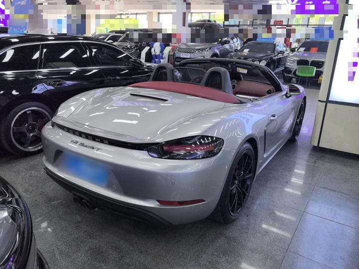 718 2020 Boxster 2.0T photo 4