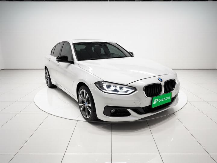 1 Series 2018 Facelift 120i Design Package photo 3