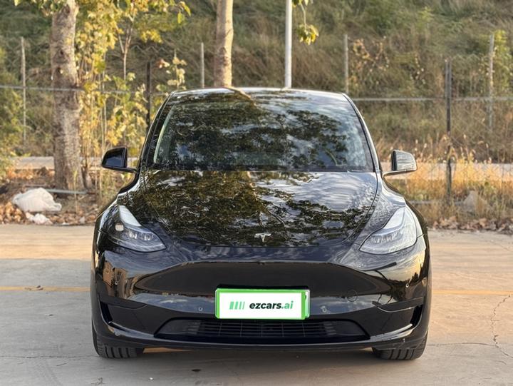 Model Y 2022 Facelift RWD photo 2