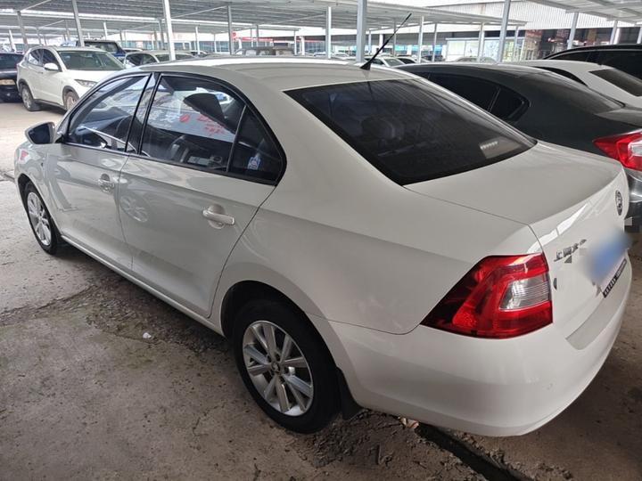 Rapid 2016 1.4L MT photo 4