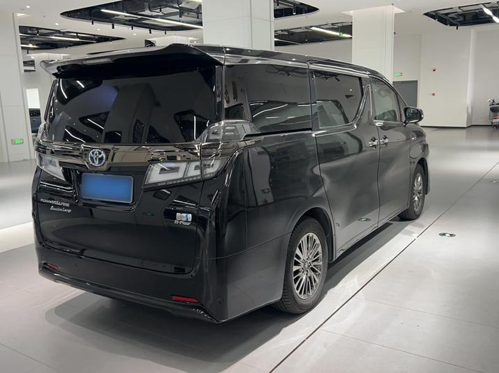 2023 Crown Hybrid 2.5L HV Premium photo 4