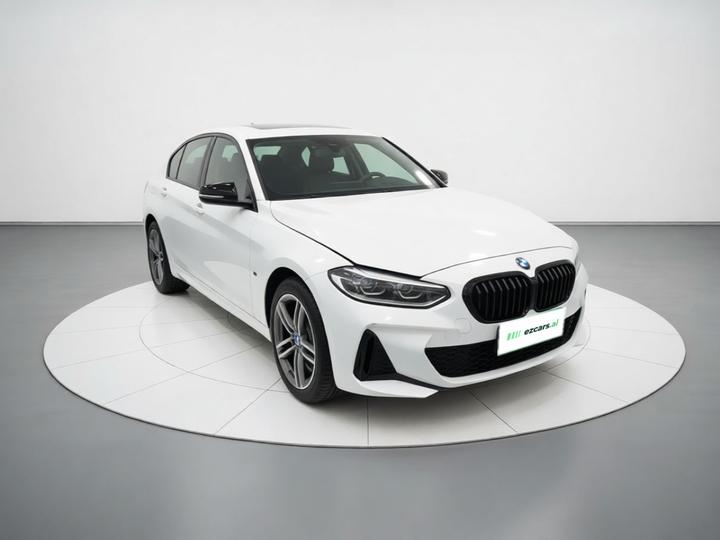 1 Series 2023 120i M Sport photo 3