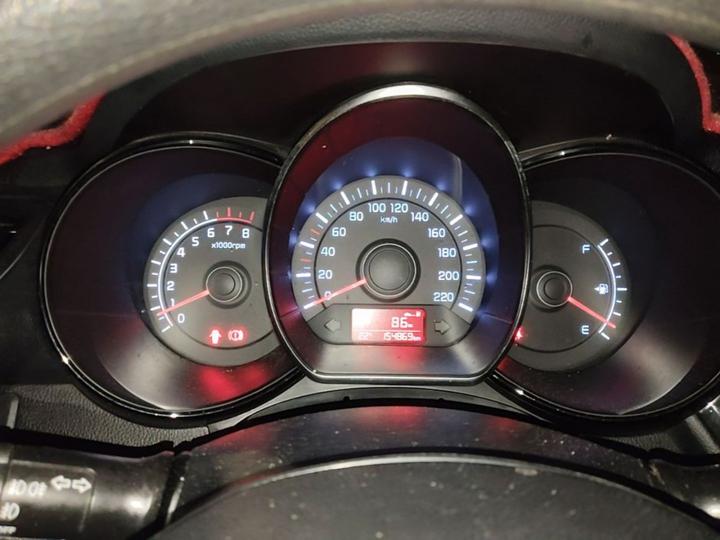 K2 2015 Hatchback 1.4L AT GLS photo 8