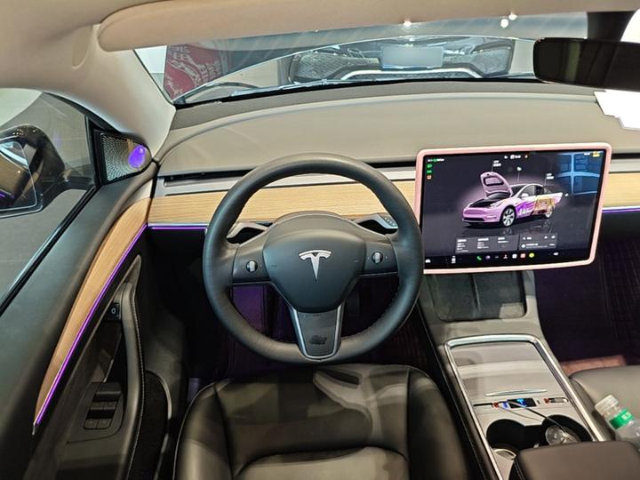 Model Y 2022 RWD photo 6