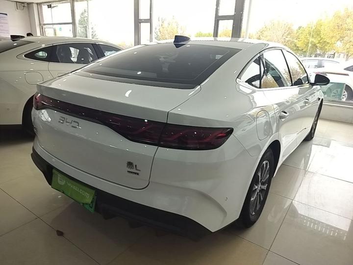 Qin L 2025 DM-i ADAS 80KM Leading photo 6