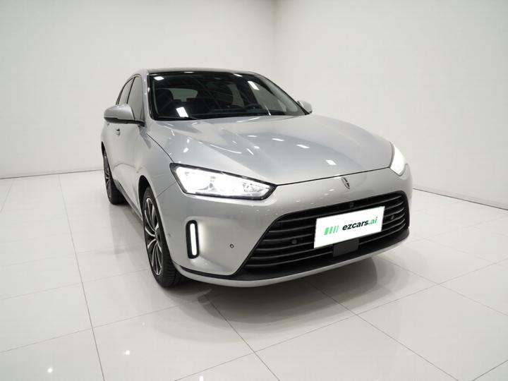 HIMA AITO M5 2022 EREV AWD Performance photo 3