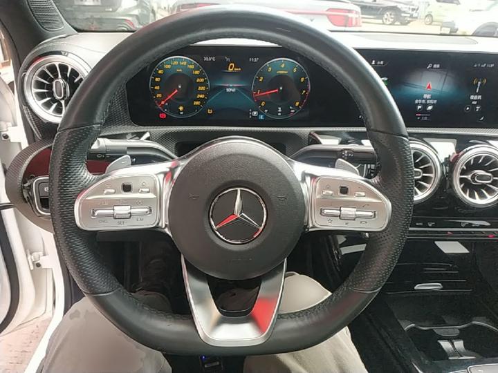 A-Class 2022 Facelift A 200 L Sport Fashion photo 6
