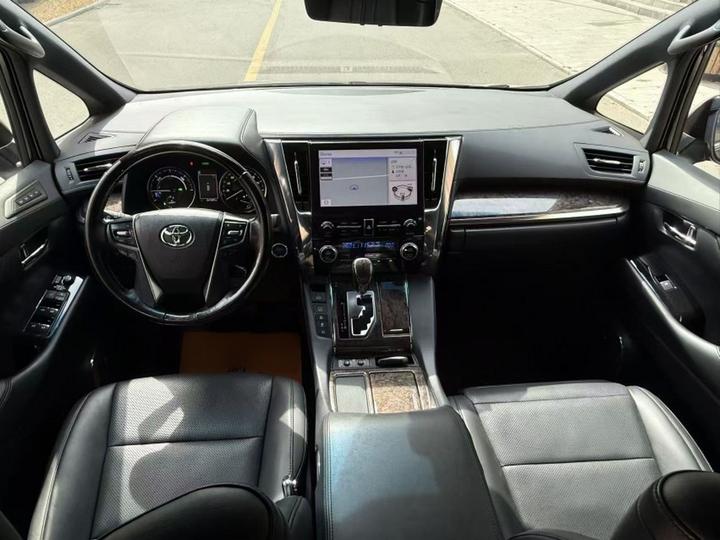 2021 Crown Hybrid 2.5L HV Premium photo 8