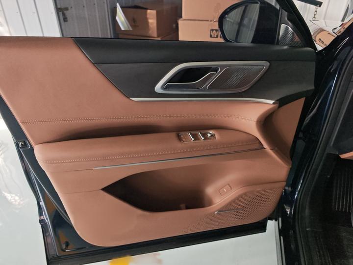 L 2026 260km 6-Seater photo 4