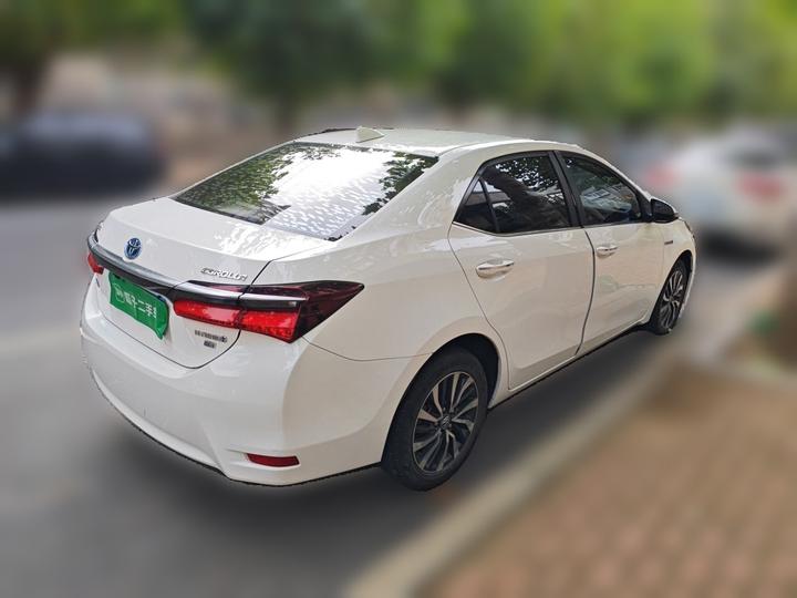 Corolla 2017 Facelift Hybrid 1.8L E-CVT Leading photo 6