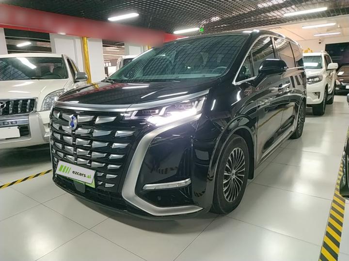 D9 2022 DM-i 970 AWD Noble